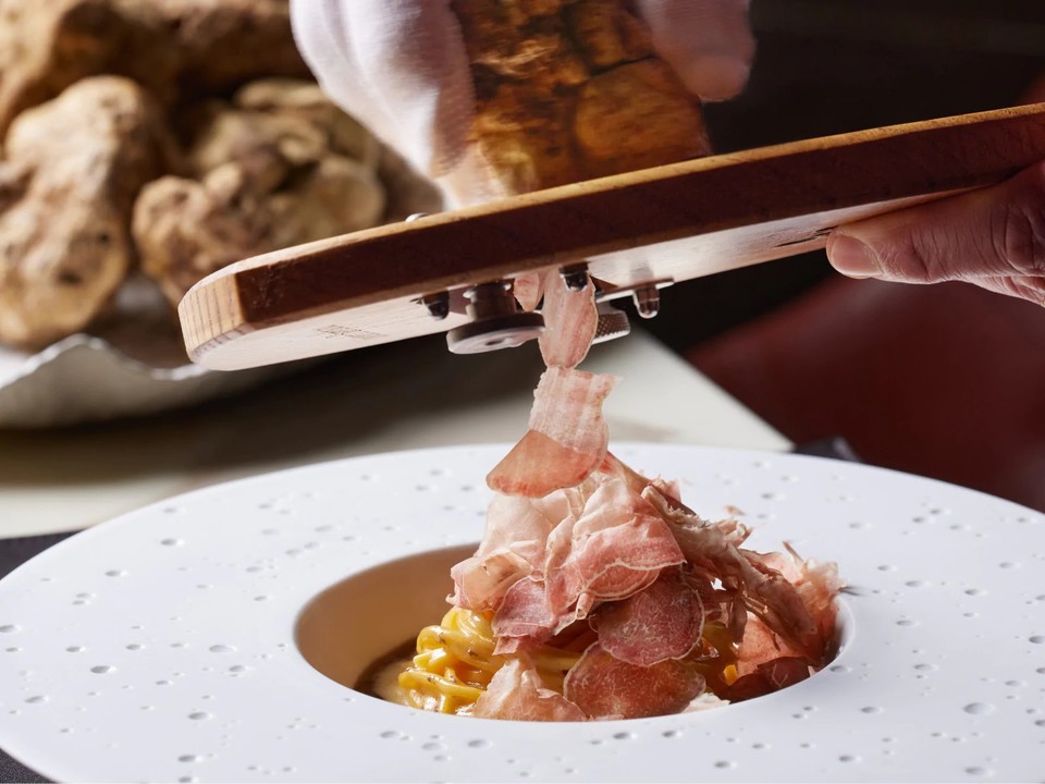 오또 에 메조 봄바나_일 년 중 홍콩이 가장 화려해지는 시기 음력설, 이 시기에만 누릴 수 있어 더 특별해지는 홍콩 여행. 사진=홍콩관광청