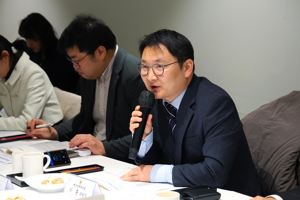 허훈 위원장이 회의를 진행하고 있다. 사진=서울시의회