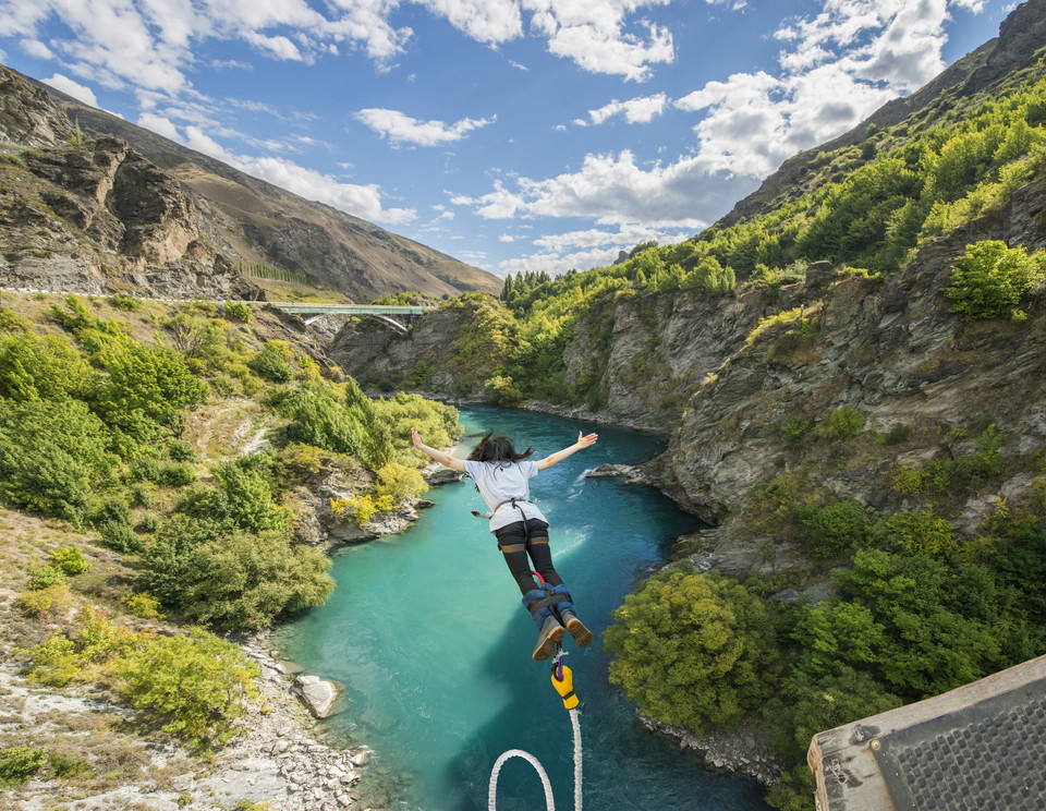 카와라우 브릿지에서 즐기는 번지점프. 사진=AJ Hackett Bungy New Zealand