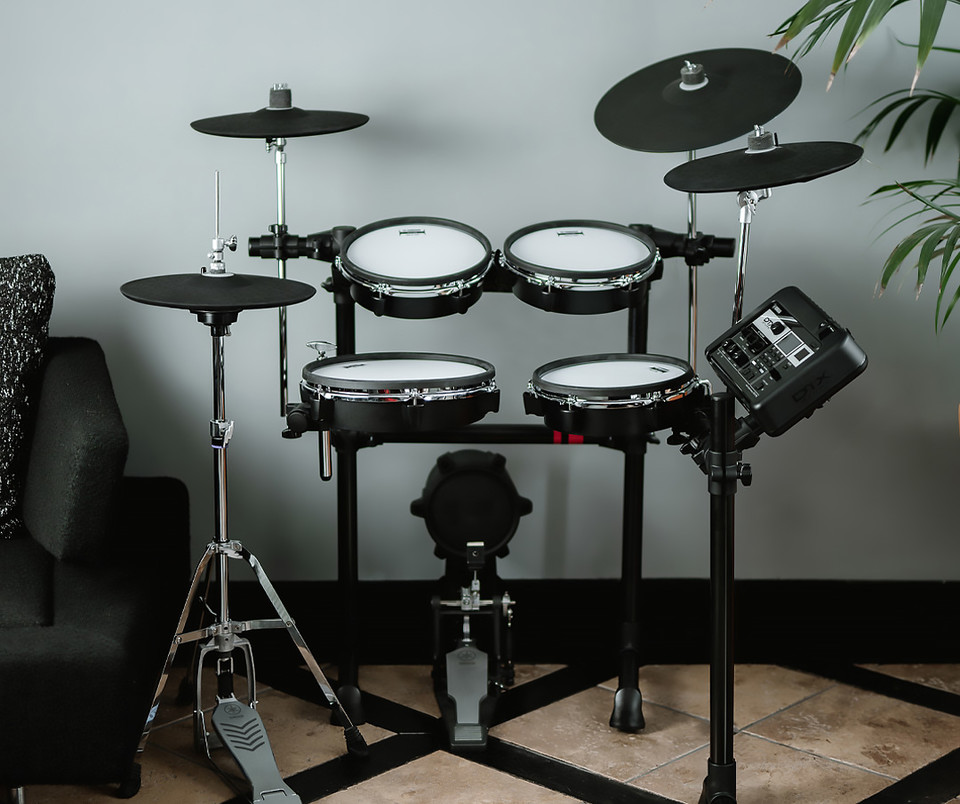 야마하뮤직코리아가 어쿠스틱 사운드를 구현한 전자드럼 ‘DTX6K5M’를 출시했다. 사진=야마하뮤직코리아