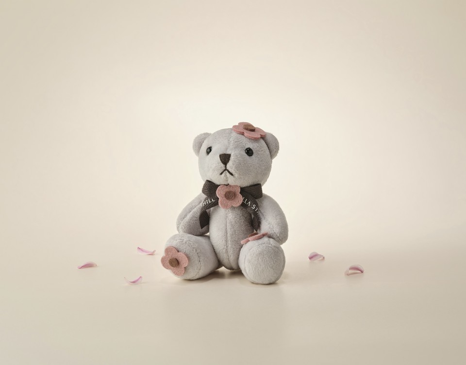 플로라 베어 키링. 사진=신라스테이