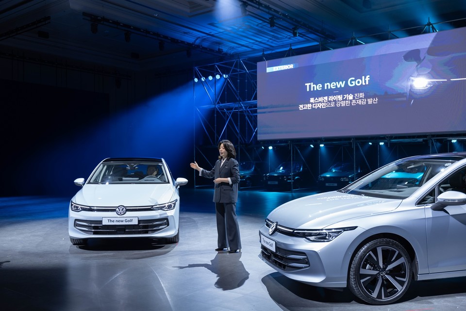 폭스바겐 골프의 상품성에 대해 설명하고 있다. 사진=폭스바겐 코리아