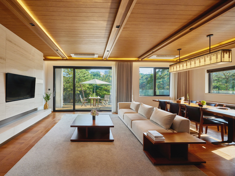 파라스파라 서울 '파인 패밀리 스위트룸 거실' 모습. 사진=파라스파라 서울