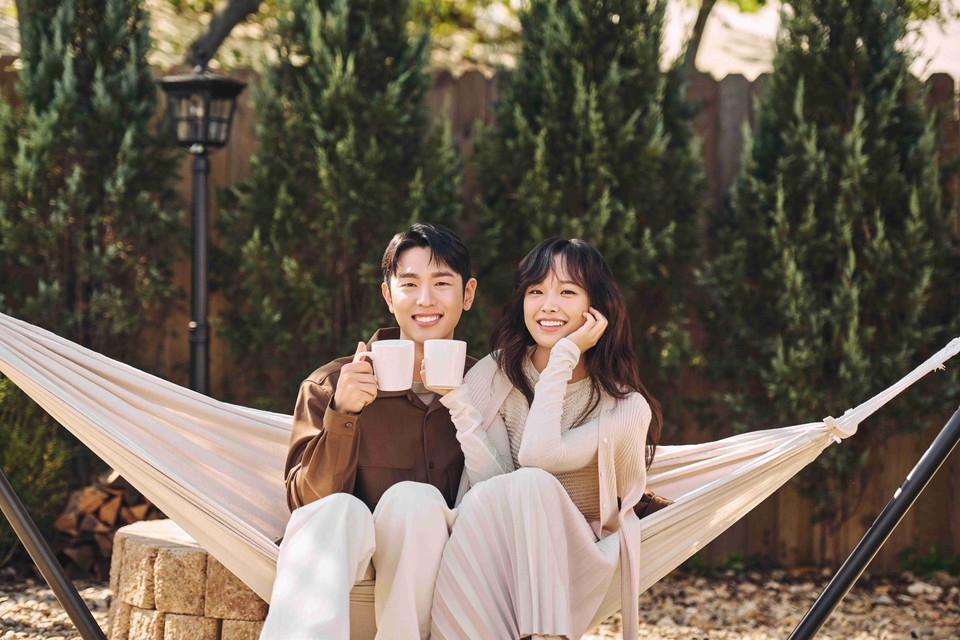 결혼정보회사 ‘듀오(대표 박수경)’는 성인이 된 이후 연애 경험이 있는 미혼남녀들을 대상으로 ‘이성 교제’에 대한 설문조사를 한 결과를 15일 발표했다. 사진=듀오