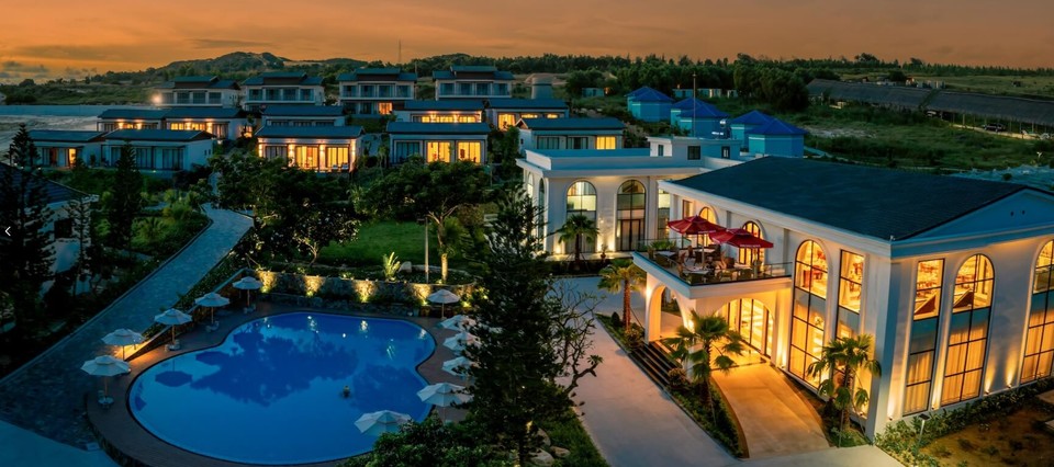 에덴씨 카가 비치 리조트 야경. 사진=에덴씨 카가 비치 리조트