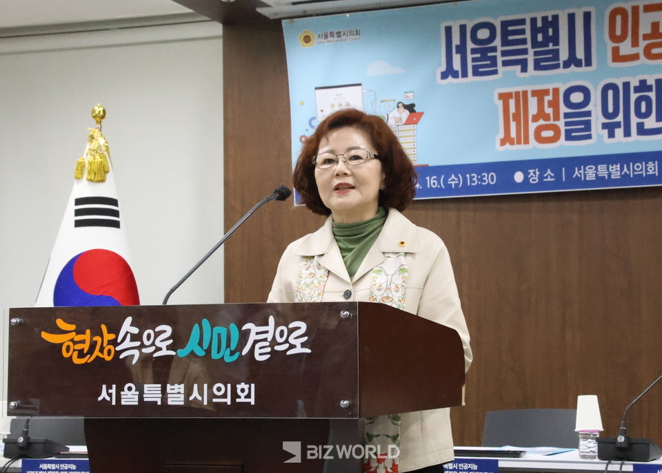 왕정순 시의원이 개회사를 하고 있다. 사진=손진석 기자