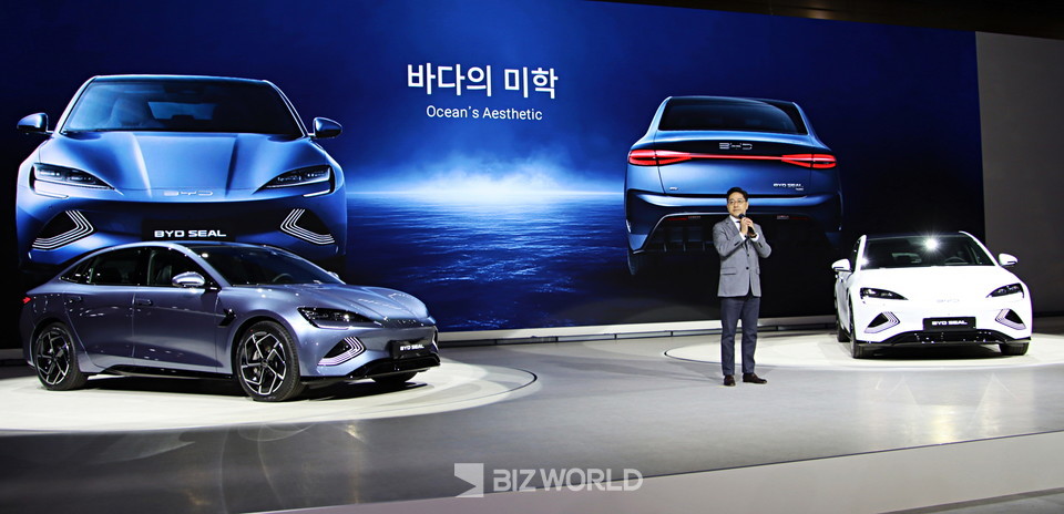 조인철 BYD 코리아 승용부문 대표가 BYD 씰에 대해 설명하고 있다. 사진=손진석 기자