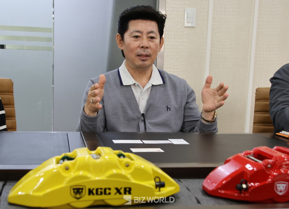 노재원 대표가 애프터마켓과 튜닝시장에 대해 이야기하고 있다. 사진=손진석 기자