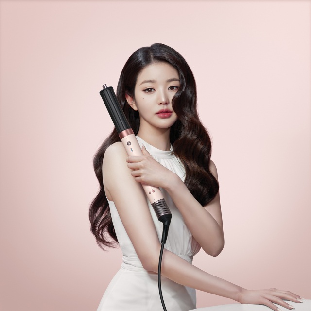 다이슨의 '에어랩 코안다2x 멀티 스타일러 앤 드라이어' 모습. 사진=다이슨코리아