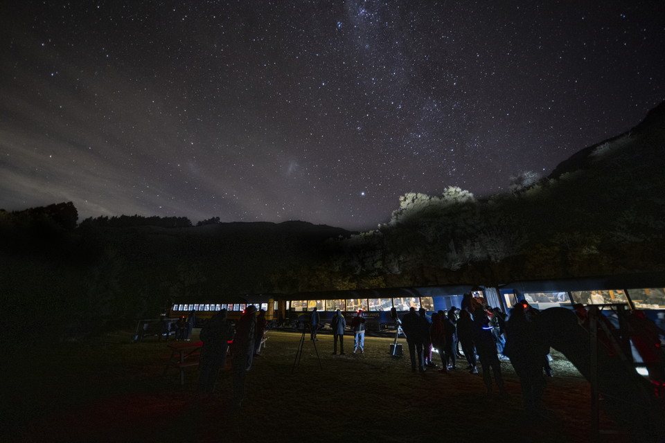 마치 ‘움직이는 천문 교실’에 참여하는 듯한 색다른 즐거움. 사진=DunedinNZ