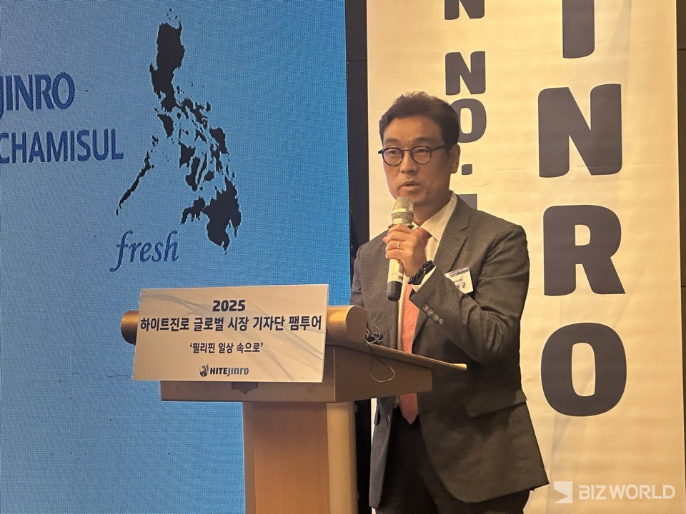 국동균 하이트진로 필리핀 법인장이 지난 21일 필리핀 마닐라에서 열린 기자간담회에서 발언하고 있다. 필리핀=김미진 기자