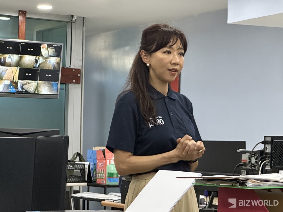 강정희 K&L 대표이사가 지난 22일 필리핀 마닐라 소재 K&L 본사에서 발언하고 있다. 필리핀=김미진 기자