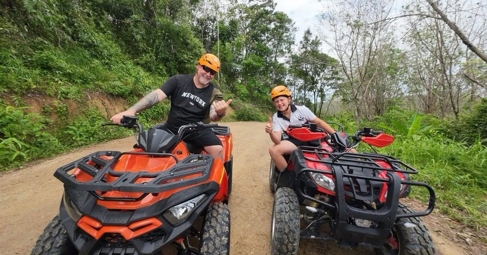ATV 어드벤처를 진행 중인 관광객. 사진=에라완