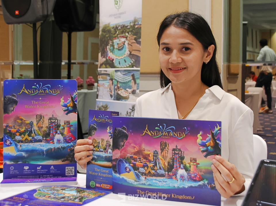 난나팟 라깐응안(Nannaphat Rakkanngan) 안다만다 푸켓 어시스턴스 세일즈 매니저가 안다만다 워터파크에 대해 설명하고 있다. 사진=손진석 기자