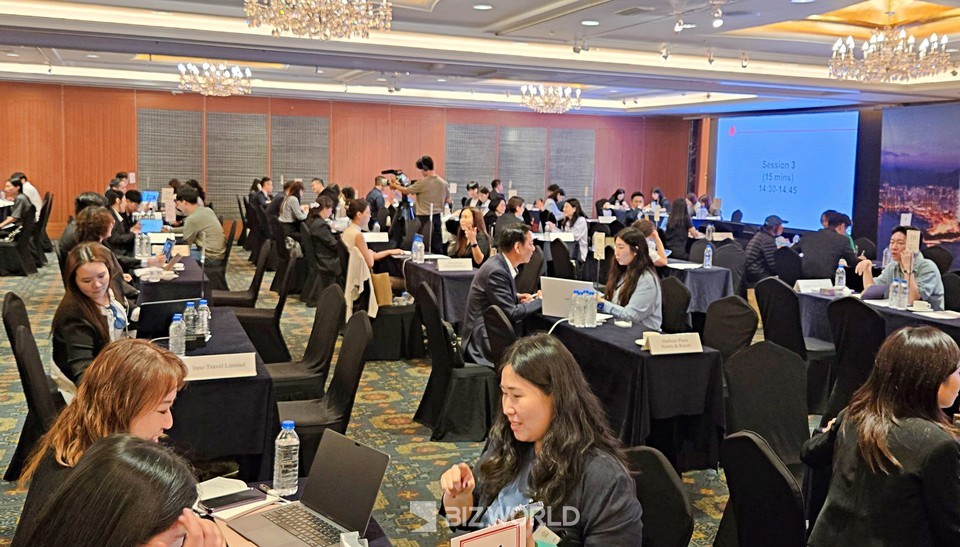 관광교역전 ‘홍콩 트래블 미션 2025' 참가사들이 1대1 미팅을 진행하고 있다. 사진=손진석 기자