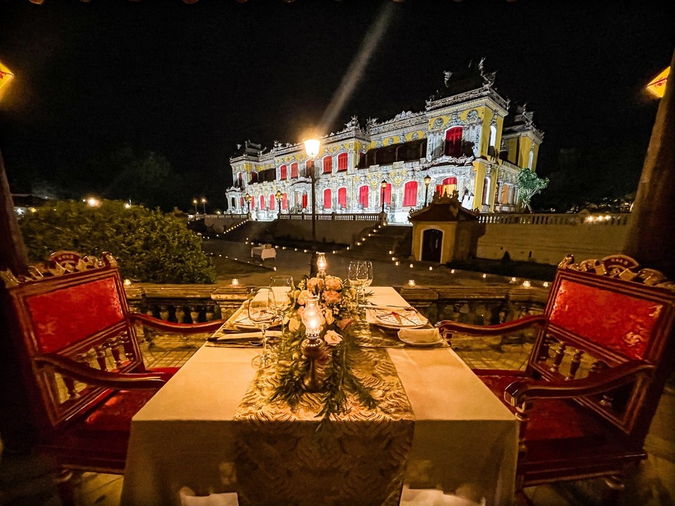 후에 왕궁 디너. 사진=베다나 라군 리조트