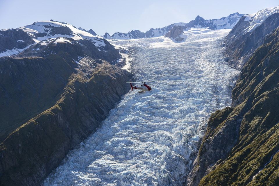 폭스 빙하를 하늘 위에서 내려다 보는 특별한 경험. 사진=Nimmo Photography