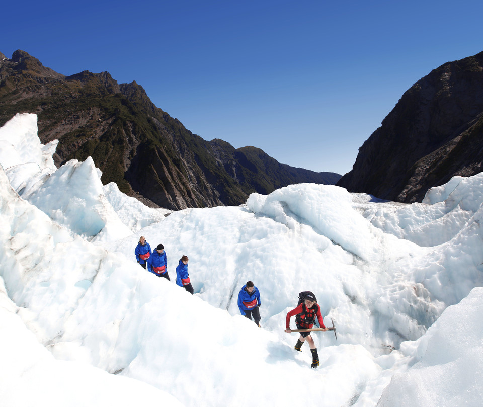 푸른 얼음과의 조우, 프란츠 조셉 빙하의 매력을 느껴보자. 사진=Franz Josef Glacier Guides