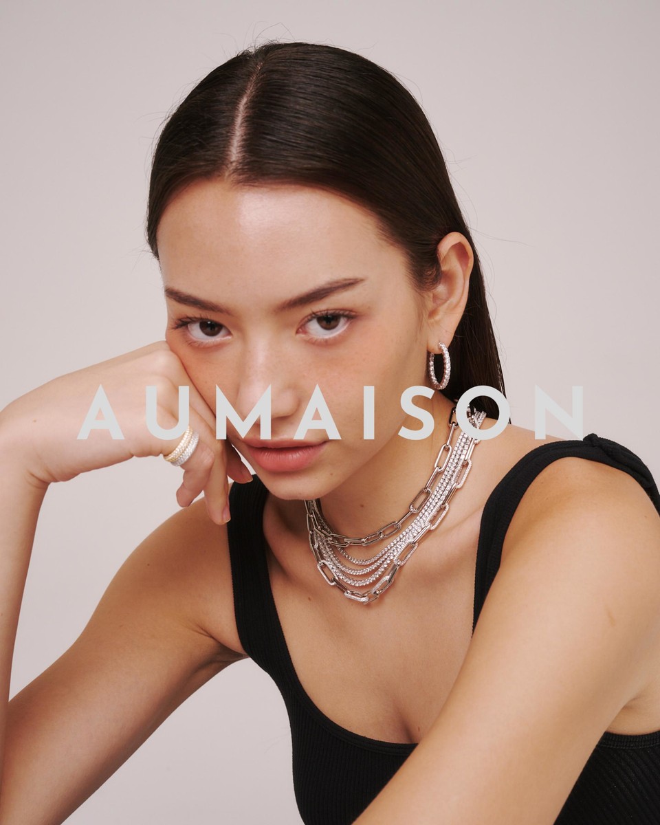 가치 중심의 소비 트렌드인 '스몰 럭셔리'를 감각적으로 담아낸 주얼리 브랜드 ‘어메종(AUMAISON)’이 브랜드 론칭 이후 첫 팝업스토어를 오는 7월 9일부터 15일까지 주얼리의 성지로 불리는 서울시 종로구 스페이스42 쇼룸에서 선보인다고 7일 밝혔다. 사진=어메종