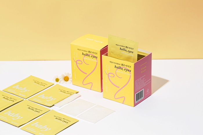 ㈜바이오옵틱스의 대표 눈꺼풀 세정제 브랜드 ‘헬로아이즈 베이비’와 ‘헬로아이즈 아이더마 클렌즈’가 헬스앤뷰티 스토어 올리브영에 최근 공식 입점했다고 10일 밝혔다. 사진=바이오옵틱스