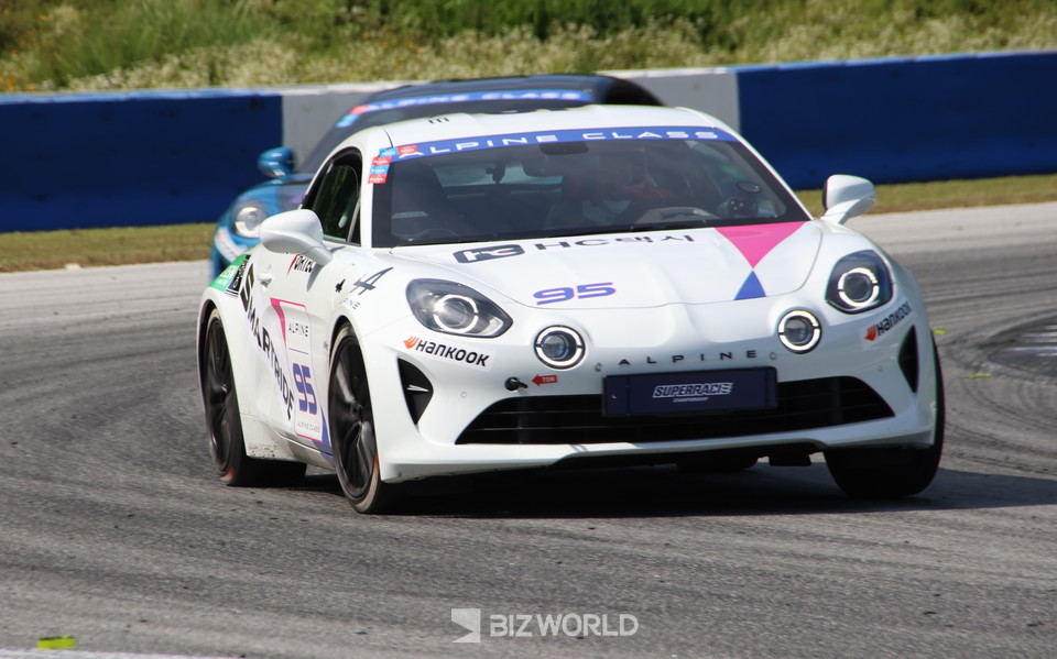 알핀 클래스 3라운드 1위를 차지한 알핀 김정수. 용인=손진석 기자