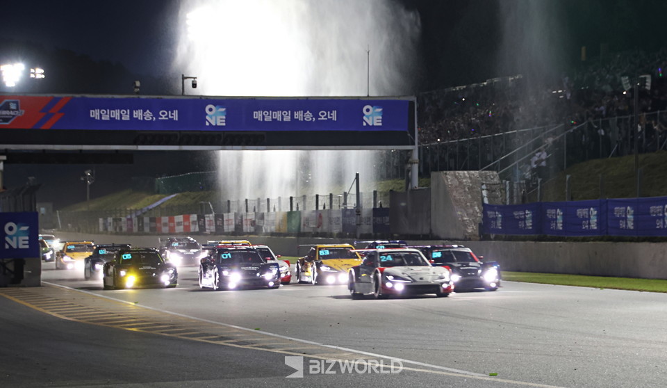 6000클래스 결승 경기 출발장면. 사진=손진석 기자