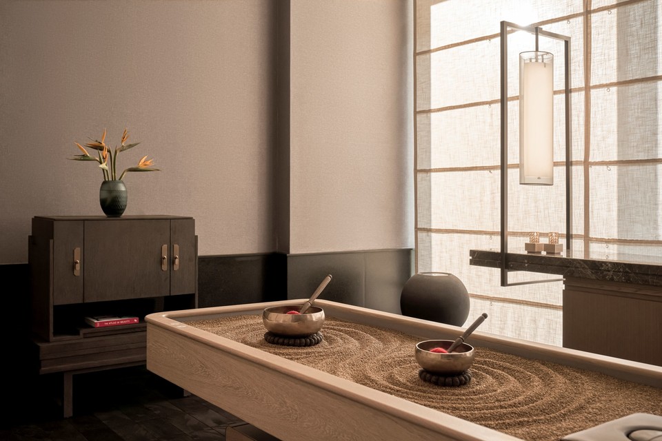 리젠트 푸꾸옥 '알파 쿼츠 샌드 코쿤 테라피'. 사진=리젠트 푸꾸옥