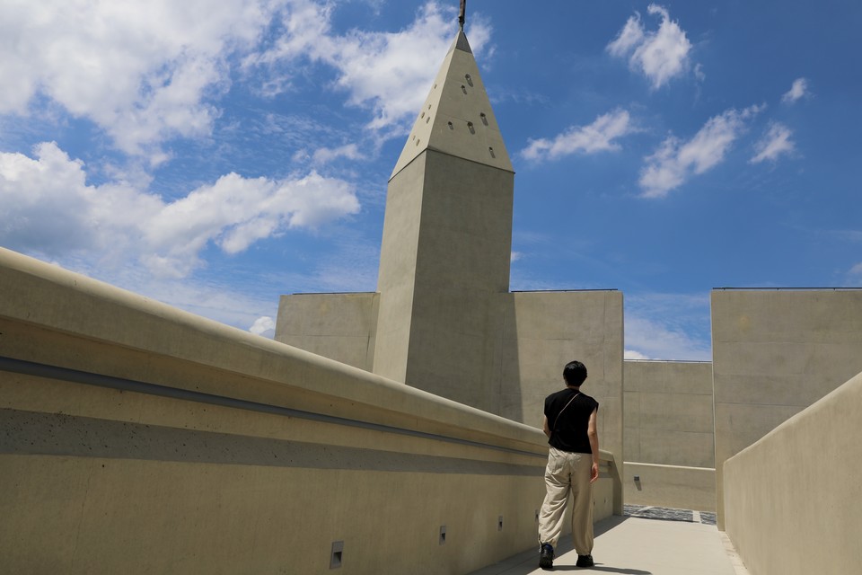 성 베네딕도회 왜관수도원 문화영성센터 하늘성당으로 건너는 다리. 사진=한국관광공사