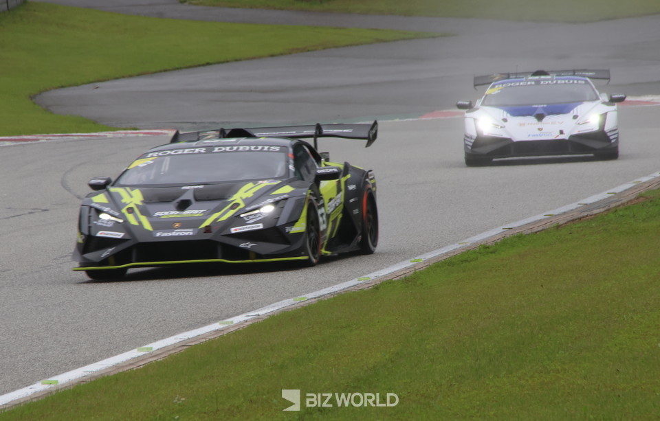 63번 이창우가 예선전에서 역주하고 있다. 인제=손진석 기자