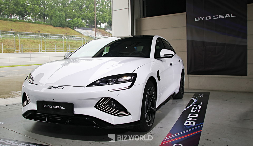 8월 고객인도 예정인 BYD SEAL 전측면. 용인=손진석 기자