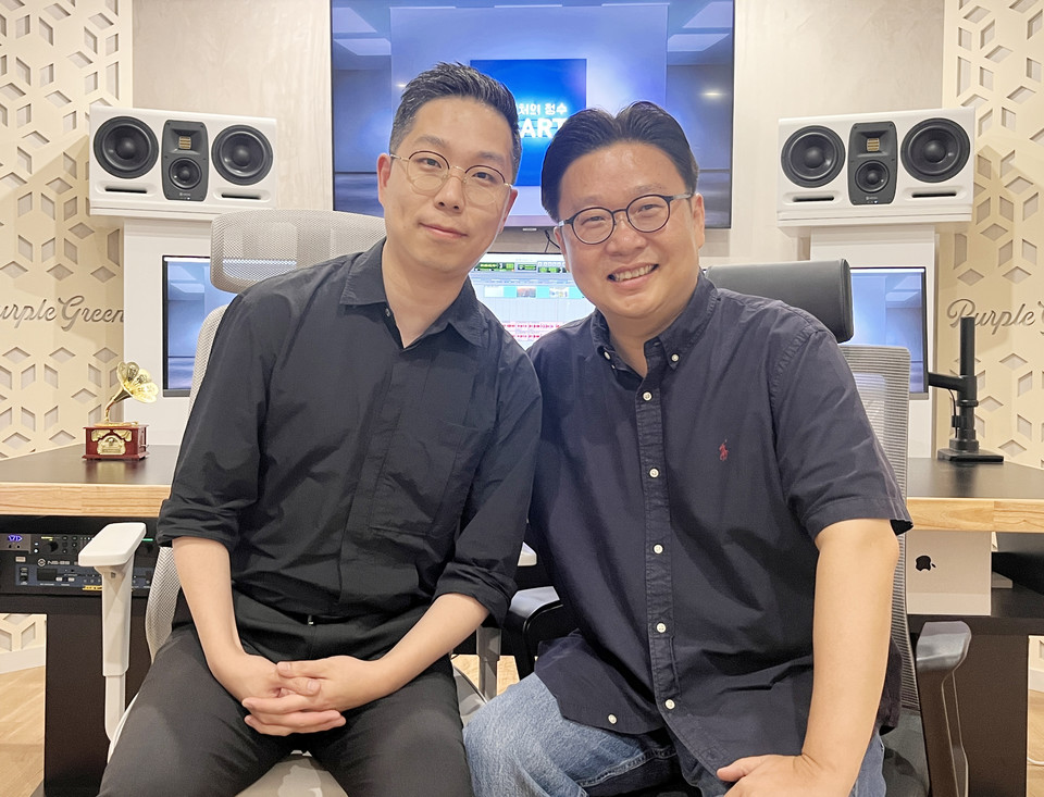 이번 영상을 기획한 서경덕 교수(오른쪽)와 내레이션을 진행한 김찬용. 사진=성신여대 창의융합학부 서경덕 교수팀