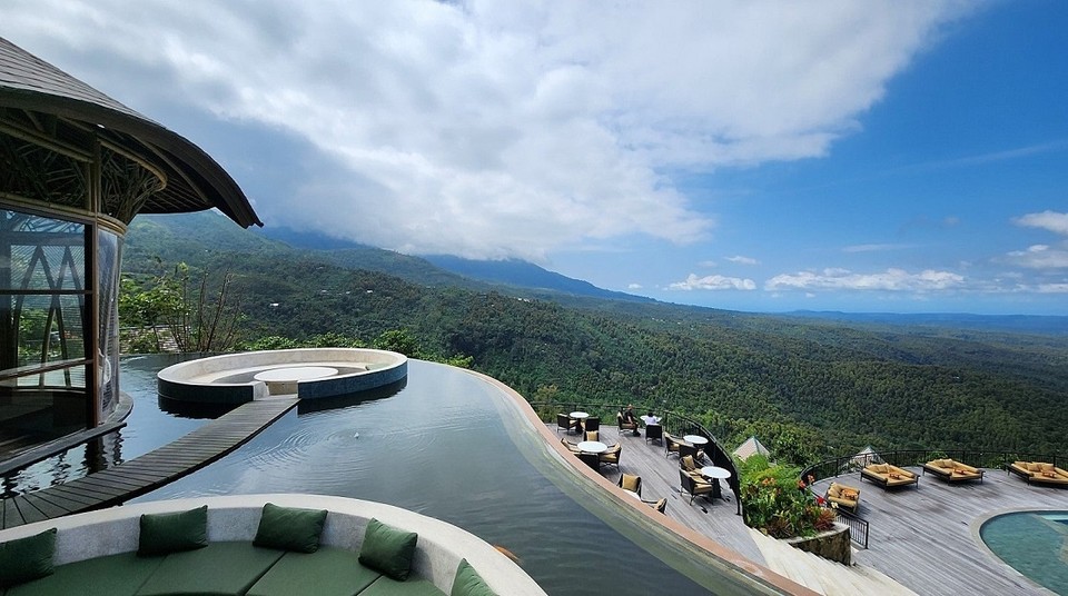 리조트 엘리베이트 문둑에서 바라본 전경. 사진=-투어민