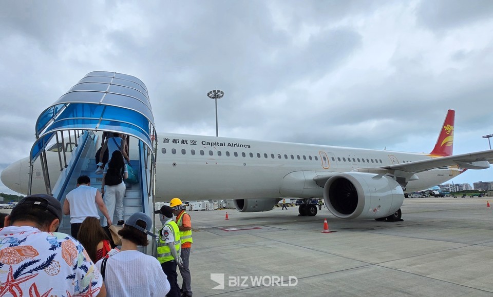 싼야에서 출발해 인천으로 가는 수도항공 탑승 모습. 사진=손진석 기자