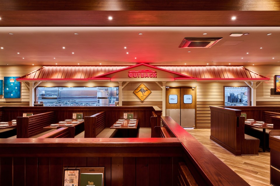 아웃백 스테이크하우스 노원롯데점 전경. 사진=다이닝브랜즈그룹