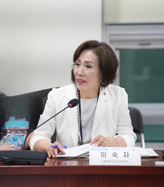 이숙자 서울시의회 운영위원장이 토론회에서 발언하고 있다. 사진=서울시의회