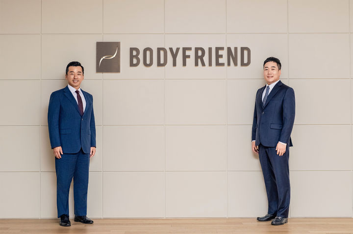 바디프랜드는 지난 7일, 지성규·김흥석 공동 대표이사가 일신 상 사유로 사임한 데 따른 임시주주총회와 이사회를 열고 곽도연(왼쪽)·김철환 신임 공동를 선임했다고 밝혔다. 사진=바디프랜드