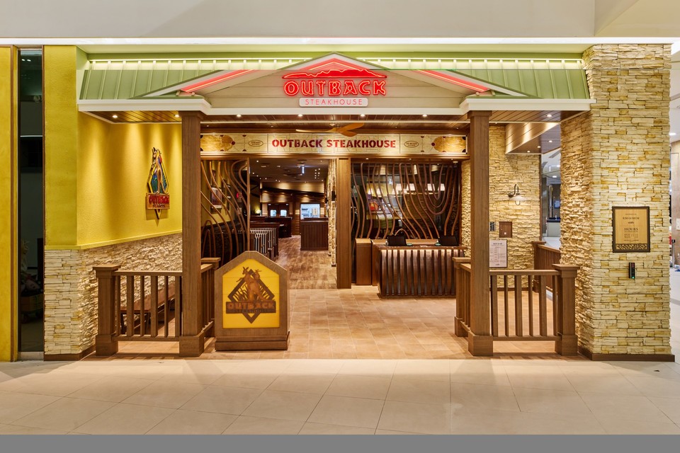 아웃백 김포공항롯데몰점 전경. 사진=다이닝브랜즈그룹