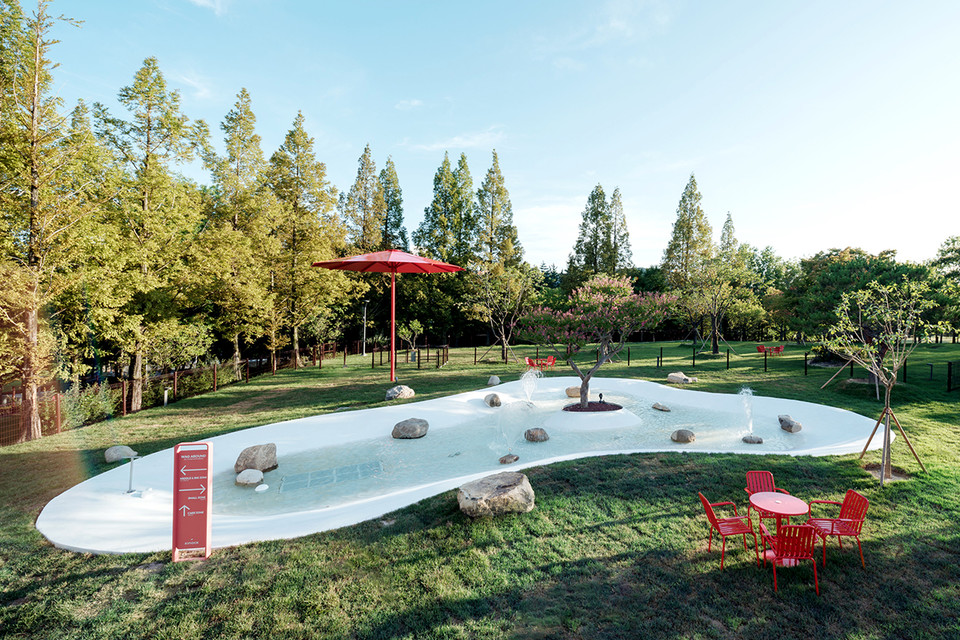 키녹의 야외 펫 파크 모습. 사진=교원