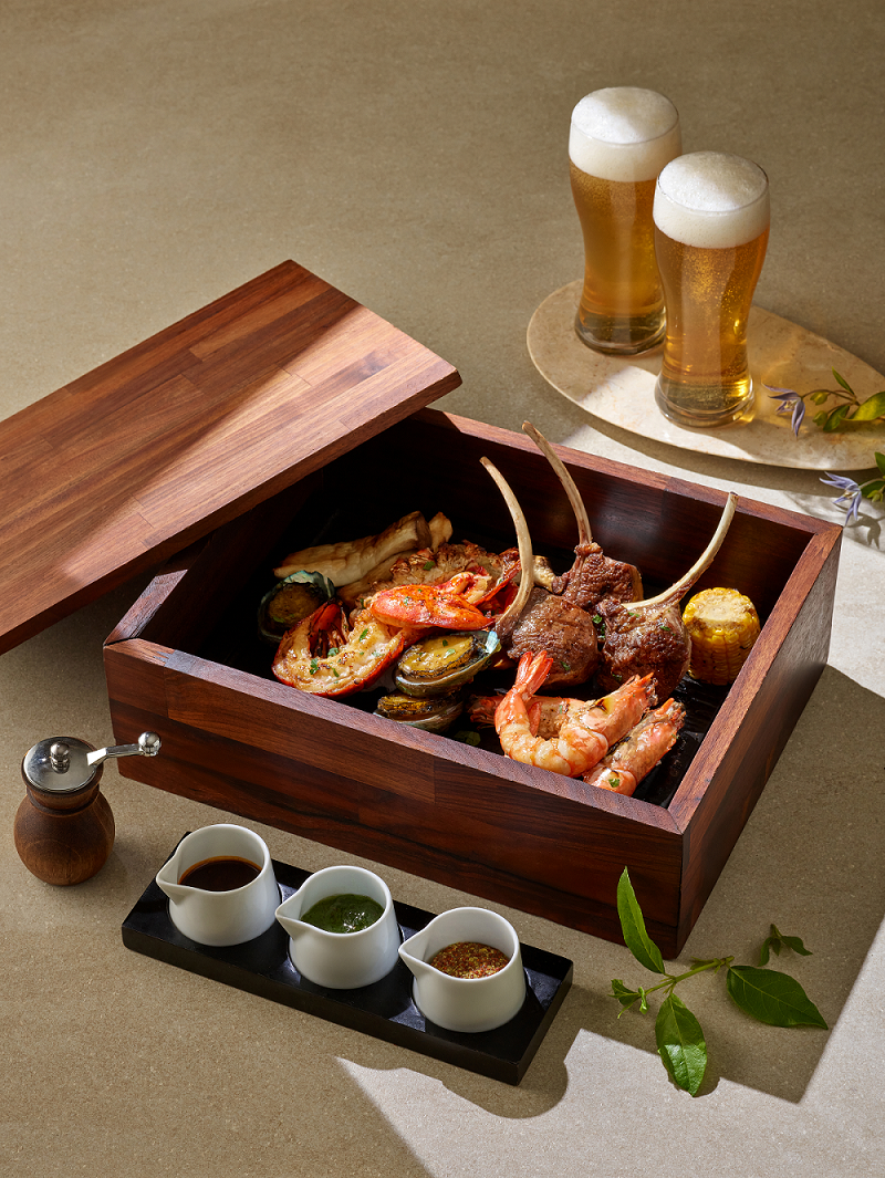 웨스틴 조선 서울의 '서프앤터프&생맥주 무제한' 프로모션. 사진=조선호텔앤리조트