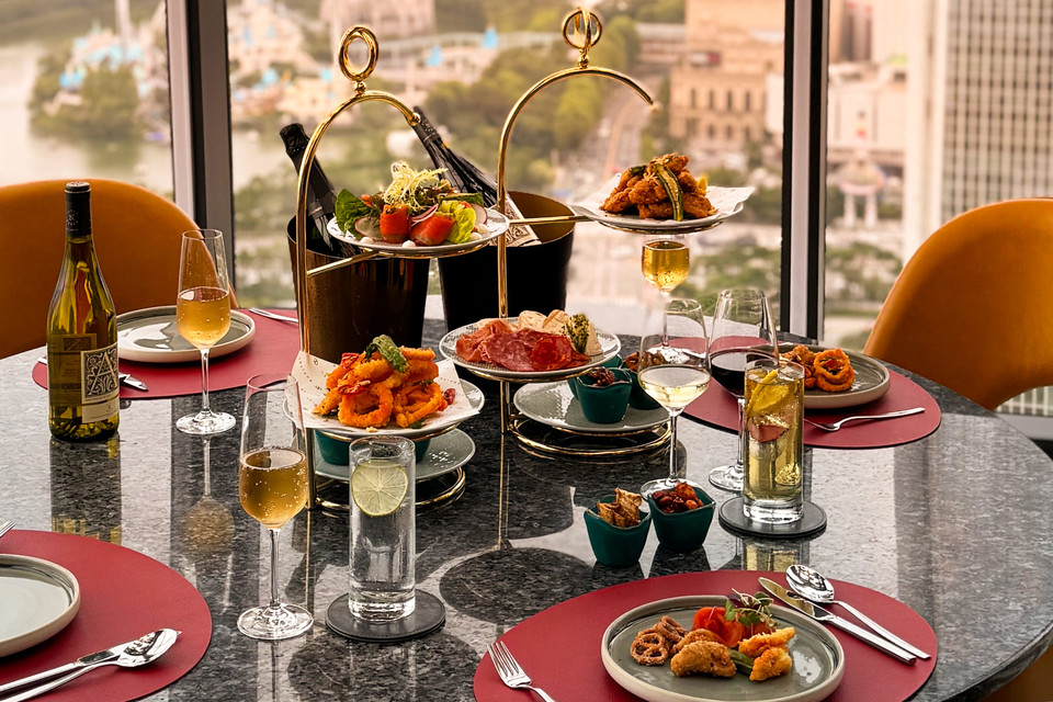 소피텔 앰배서더 서울의 '선셋 아워' 프로모션. 사진=소피텔 앰배서더 서울