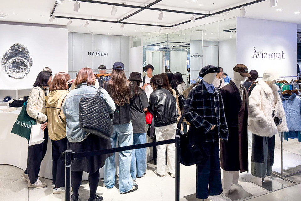 지난해 11월 현대백화점이 일본 도쿄에 위치한 쇼핑몰 파르코 시부야점에서 진행한 '더현대 글로벌' 팝업스토어가 고객들로 붐비고 있다. 사진=현대백화점