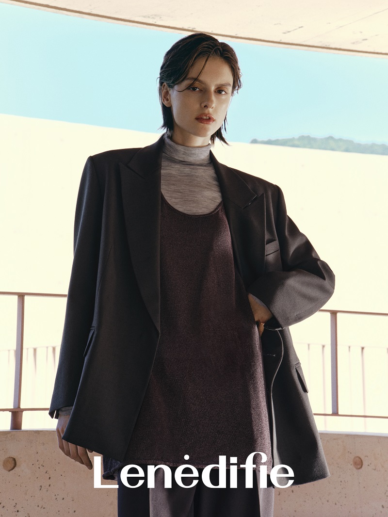 CJ온스타일에서 도시적이고 감각적인 라이프 스타일을 추구하는 새로운 감성의 여성복 브랜드 ‘르네디피(Lenedifie)’를 오는 12일 론칭 방송을 통해 처음 공개한다고 5일 밝혔다. 사진=르네디피