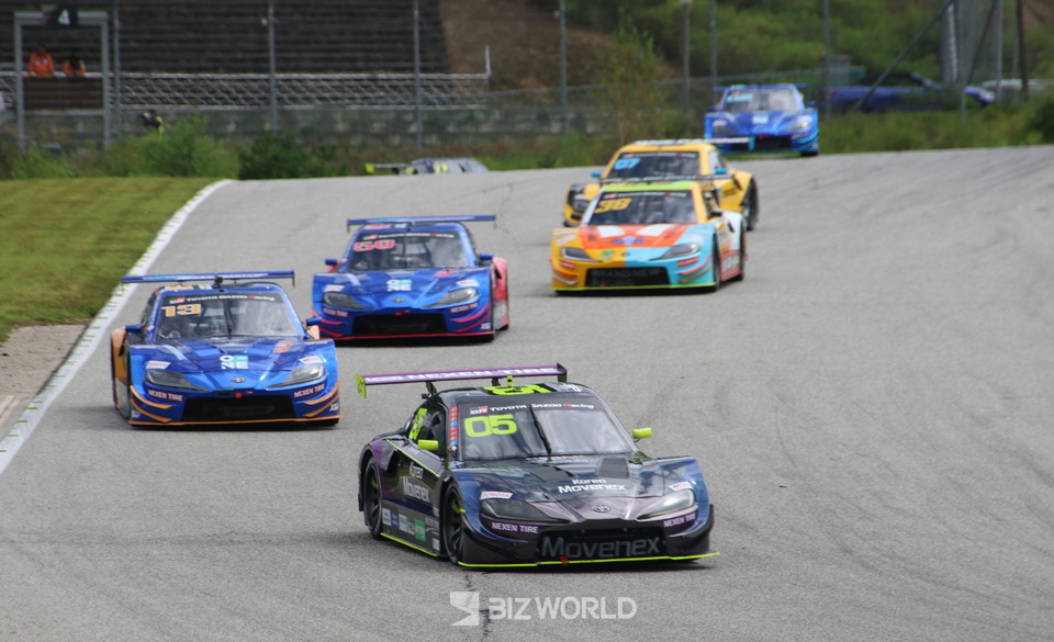 서한GP 김중근(05번)이 순위경쟁을 위해 가속하고 있다. 인제=손진석 기자