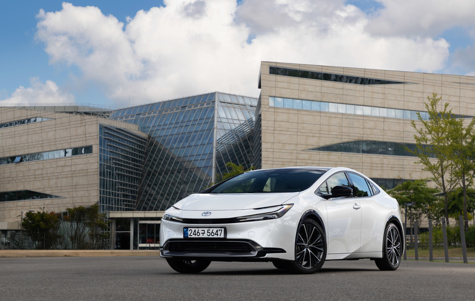 2026년형 프리우스 HEV AWD XLE. 사진=토요타코리아