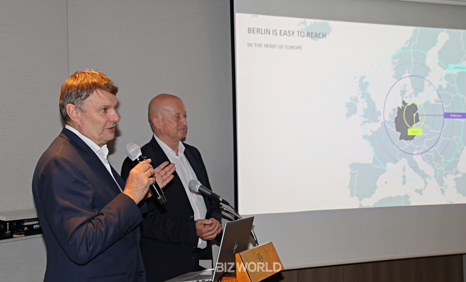 부르크하르트 키에커(Buckhard Kieker) 베를린 관광청장이 베를린의 주요 지표에 대해 설명하고 있다. 사진=손진석 기자