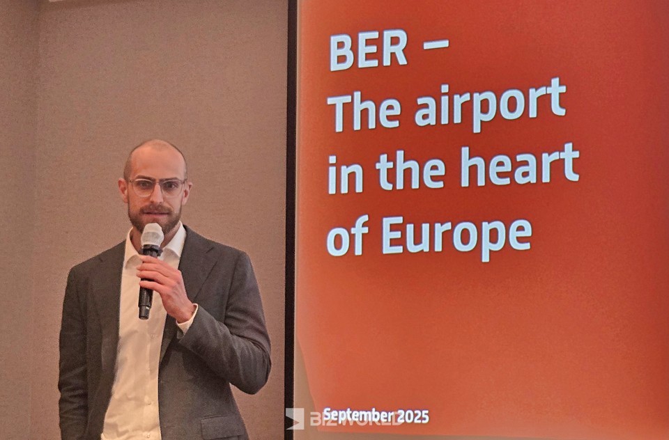 요하네스 모어만(Johannes Mohrmann) 베를린 브란덴부르크 공항(BER) 항공 부문 사업 개발(비즈니스 개발) 선임 관리자는 공항에 대한 최신 정보를 공유하고 있다. 사진=손진석 기자