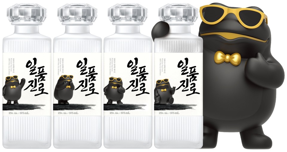 일품진로 블랙껍에디션 4종. 사진=하이트진로