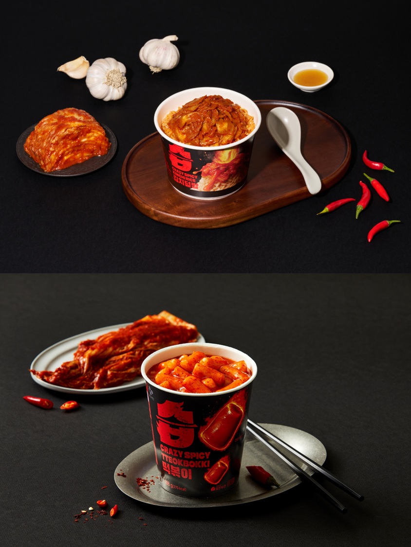 CJ제일제당은 이달 ‘습김치’의 매운맛 비법을 담은 ‘습김치덮밥’과 ‘습떡볶이’를 출시하고 다음 달부터 차례로 ‘맵찔이용 습김치’, ‘습소스’를 선보인다고 25일 밝혔다. 사진=CJ제일제당