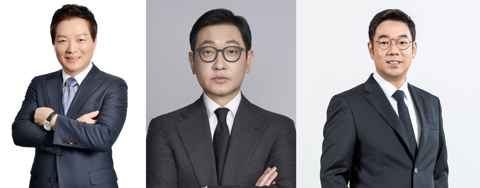 (사진 왼쪽부터) 박주형 ㈜신세계 대표이사, 문성욱 ㈜신세계라이브쇼핑 대표이사, 제임스장 ㈜지마켓 대표이사. 사진=신세계그룹