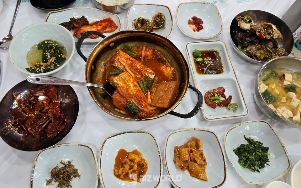 여수 현지인이 추천한 맛집의 돌게장 메뉴. 사진=손진석 기자